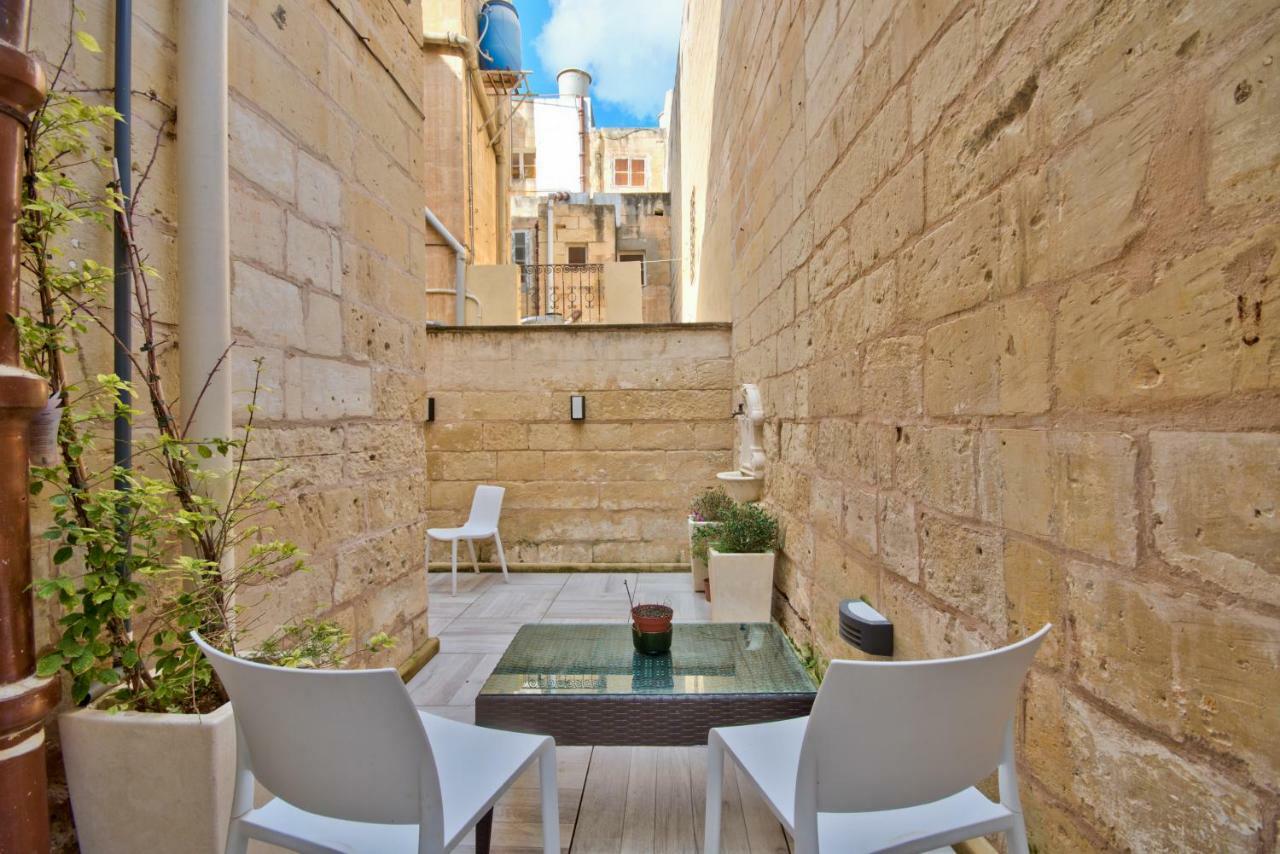 Vila Vacation Townhouse Sliema Exteriér fotografie